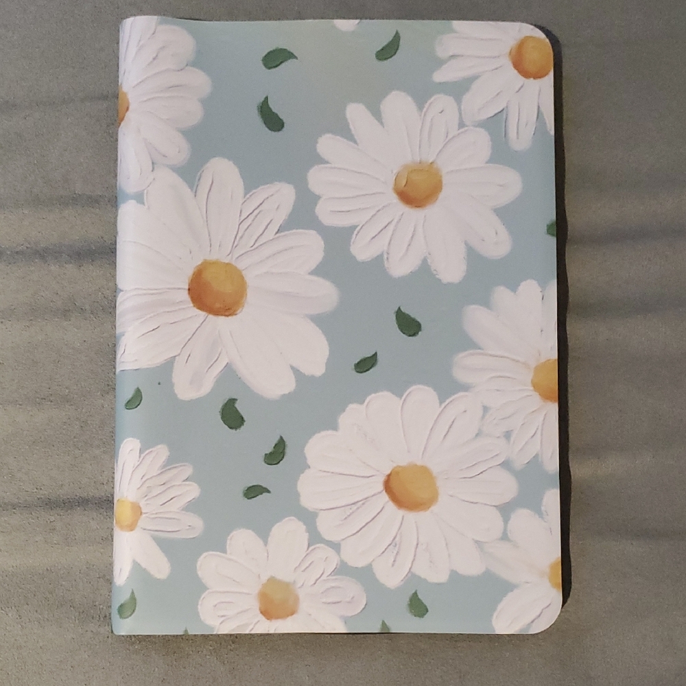 Floral Case with White Daisies - Picture 1 of 6